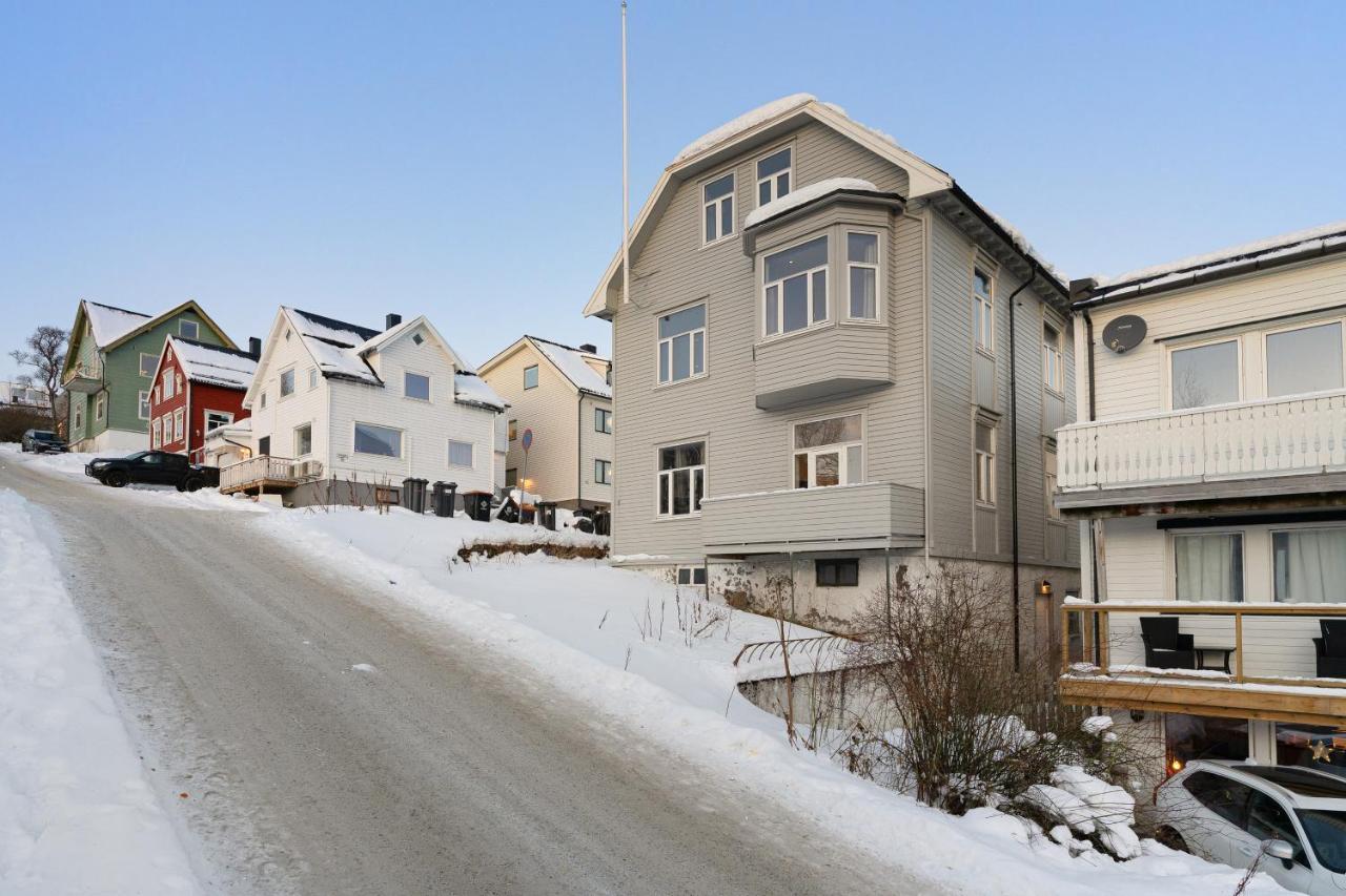 Historical Villa In The City Center Tromso Exterior photo